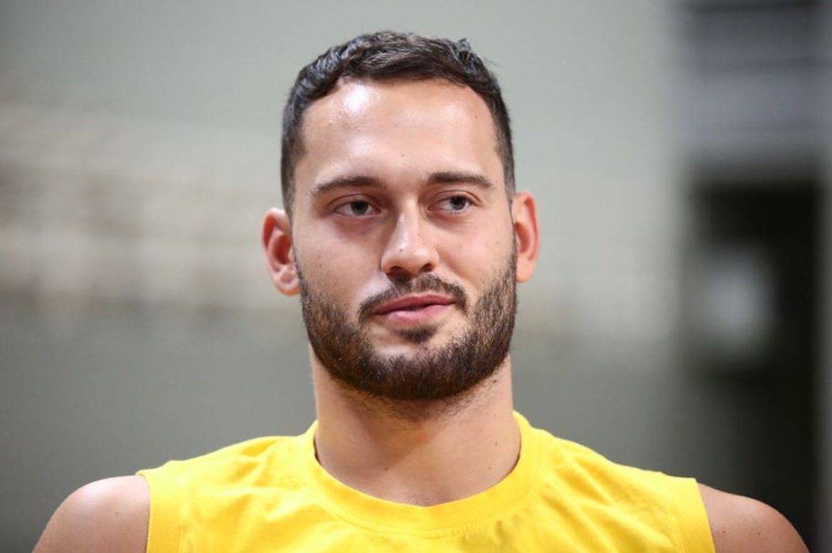 Η βόμβα δίπλα μου…