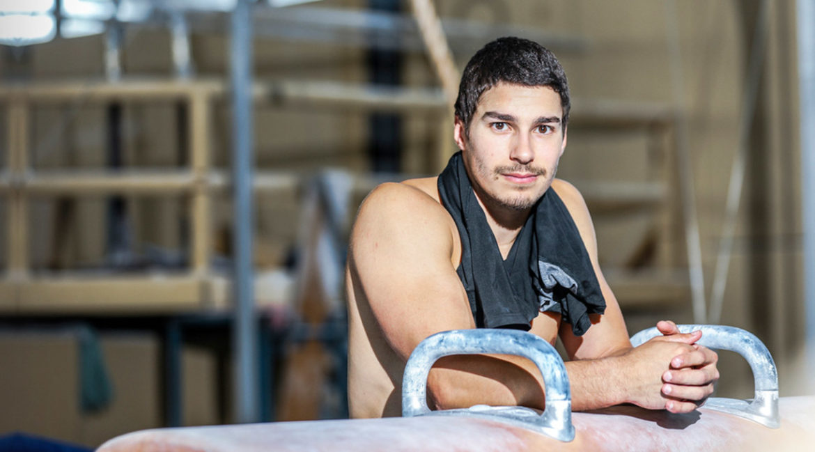 Μουντζούρα και αίμα