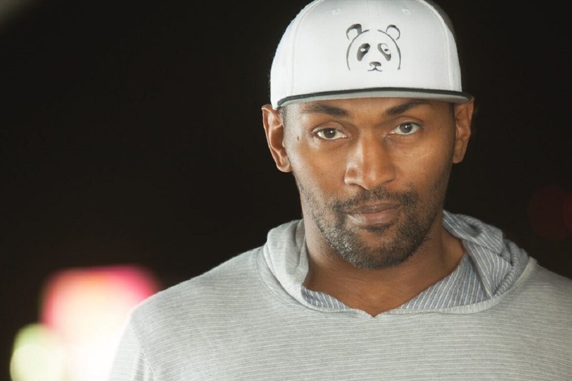 Ο Μέτα Σάντιφορντ – Αρτέστ δεν φοβήθηκε ποτέ να «τσαλακώσει» την εικόνα του