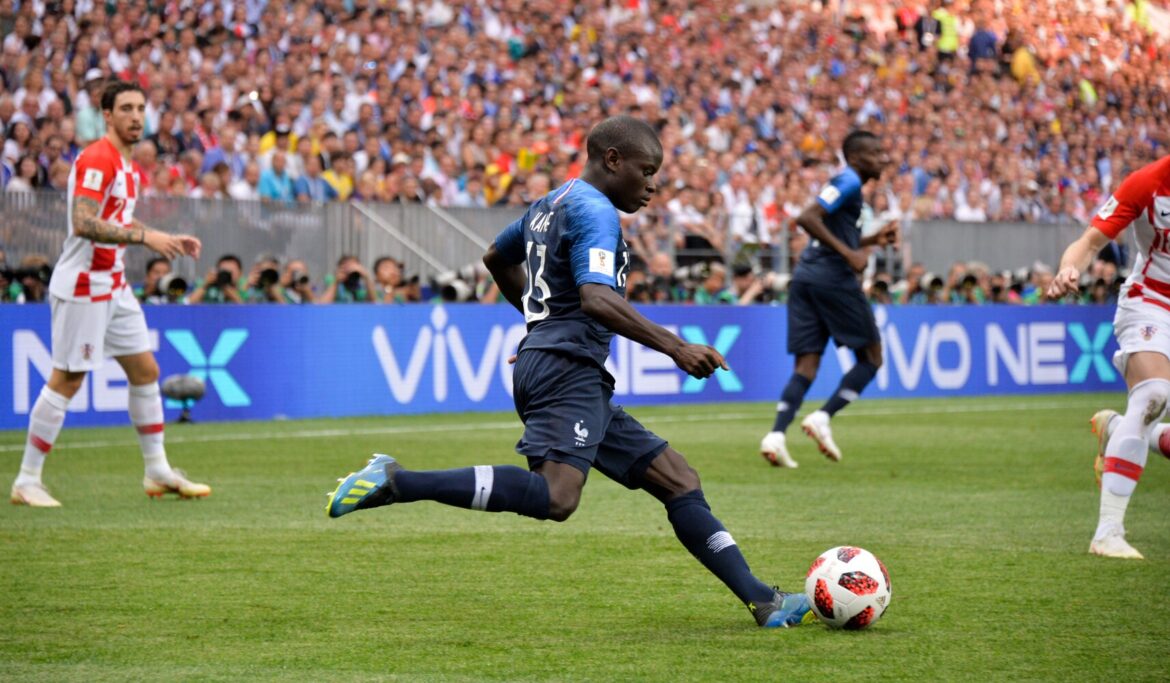 Ενγκολό Καντέ: Δεν είναι ποιητής, είναι στιχάκι