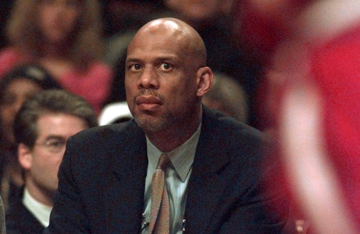 Γενναιόδωρος (Kareem) Υπηρέτης (Abdul) του Θεού (Jabbar)