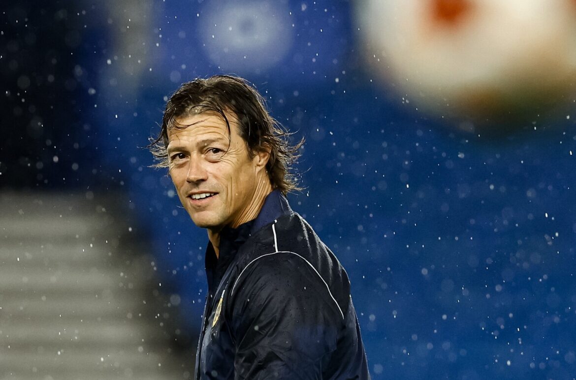 Ματίας Αλμέιδα: Με καφέ και τσιγάρο